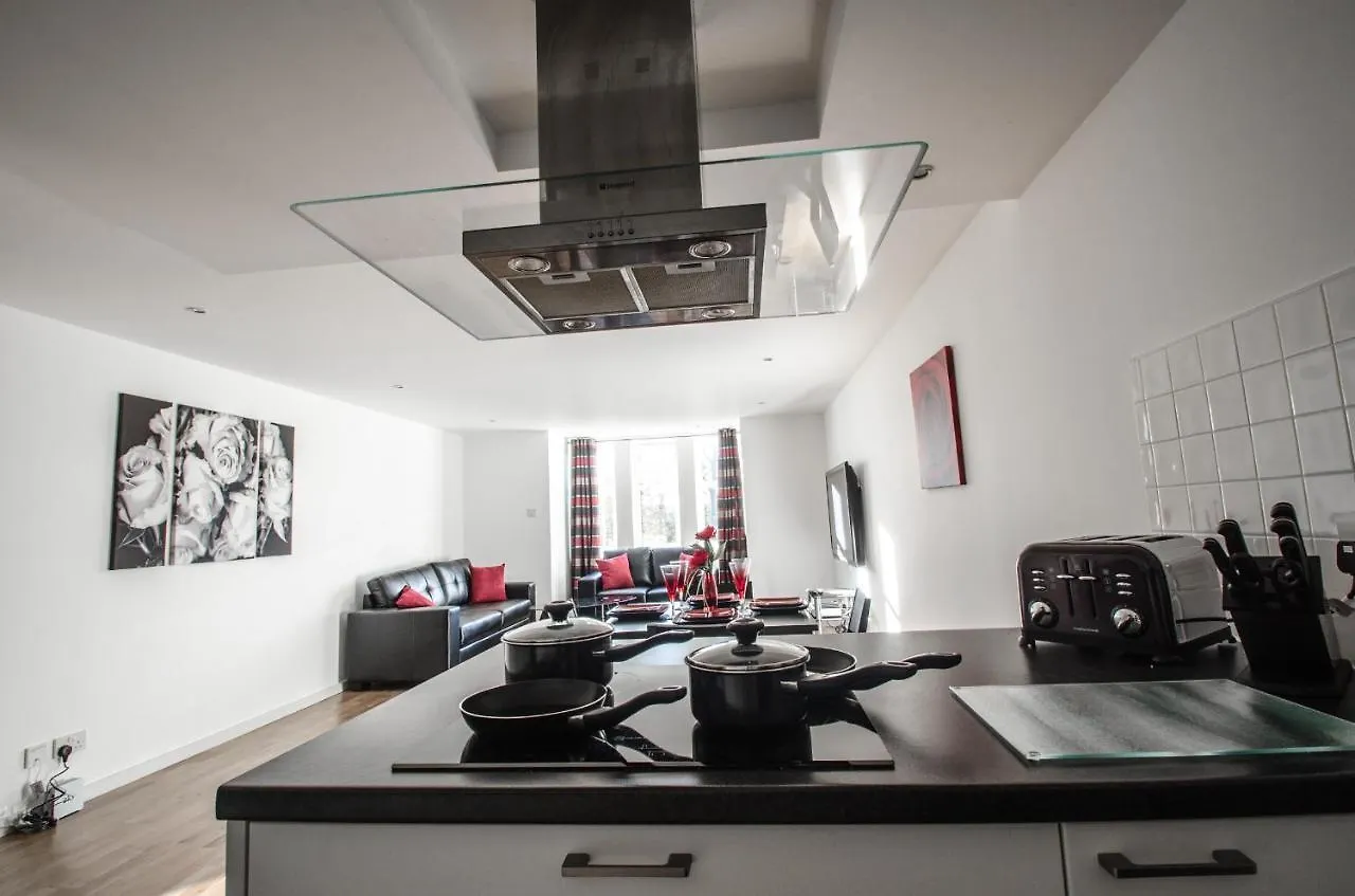Orange Apartments Polmuir Gardens Only 7 Minutes To City Centre Aberdeen United Kingdom